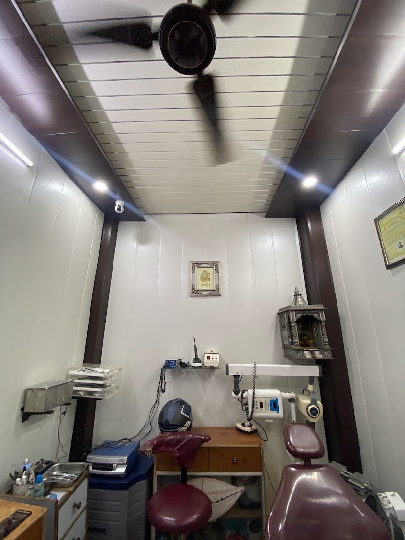 Side view of dental treatment room equipment at Panwar Dental Clinic